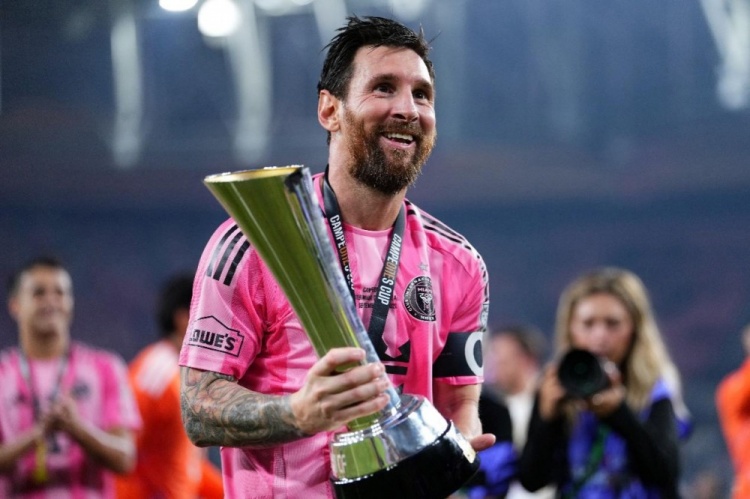 9月18日体坛看点：梅西再创神迹 湖人冠军教头加盟勇士