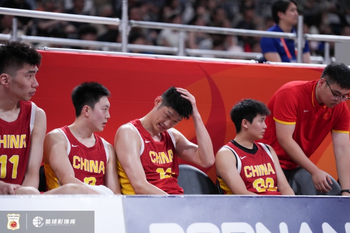 媒体人：中国男篮要放下身段 接受自己已经是亚洲二流的现实